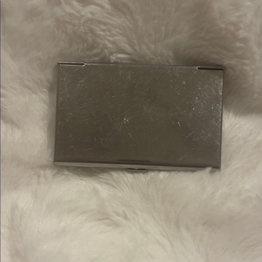 Chic Gold and Black Floral Card Holder - Picture 3 of 4